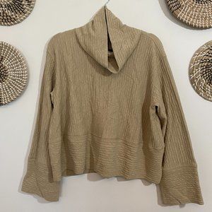Lululemon Cowl Neck Bell Sleeve Pullover Size M/L (Fits 12-14)